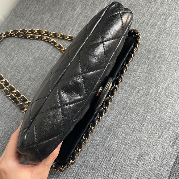Chanel classic chain flap bag - Picture 5 of 11